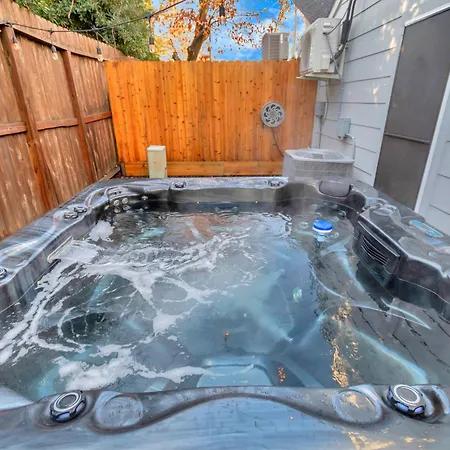 1976 Accessiblegem Jacuzzi Sleep13 Chinatown 20Mins Dt Villa Houston Exterior photo